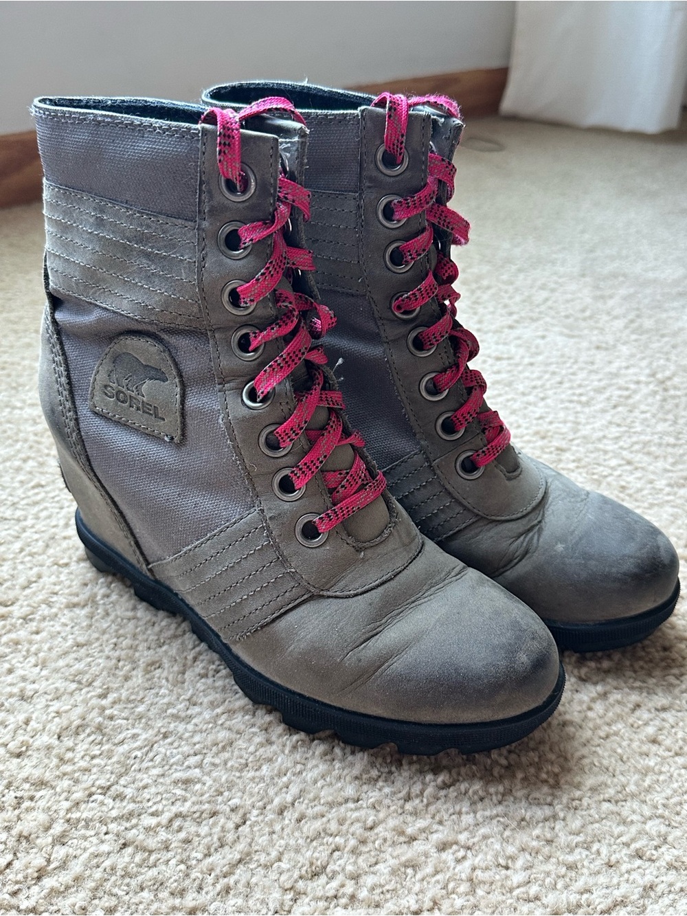 Sorel Gray Wedge Lace-Up Boots with Pink Laces